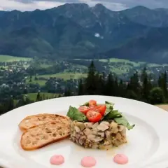 Gdzie zjeść na Gubałówce? Najlepsze restauracje i smaki Zakopanego