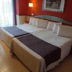Jak zostawić pokój w hotelu i uniknąć kłopotów przy wymeldowaniu