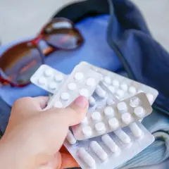 Jakie leki na wakacje do Turcji? Kluczowe preparaty, które musisz mieć