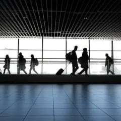 Jak wygląda transfer z lotniska do hotelu - uniknij stresu po przylocie