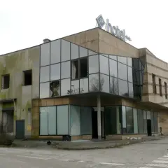 Hotel JB w Krakowie zamknięty - poznaj przyczyny i przyszłość obiektu