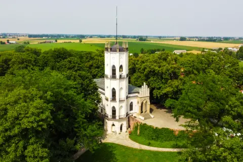 Opinogóra atrakcje: Odkryj najpiękniejsze miejsca i wydarzenia