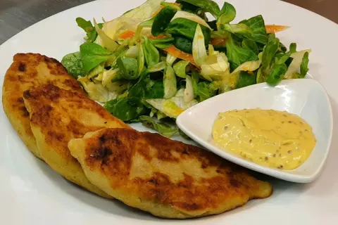 Gdzie zjeść w Kudowie Zdroju? Najlepsze restauracje i smaki
