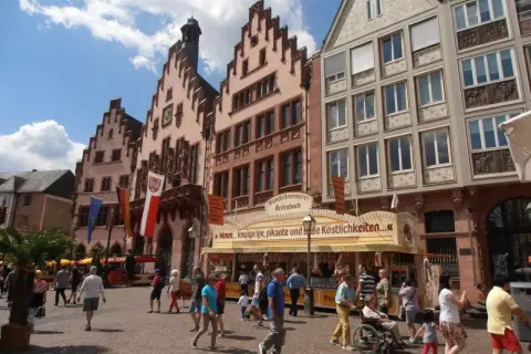W jakim kraju związkowym leży Frankfurt? Odkryj tajemnice Hesji