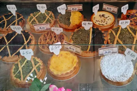 Gdzie zjeść w Lukce? Odkryj najlepsze restauracje i smaki Toskanii