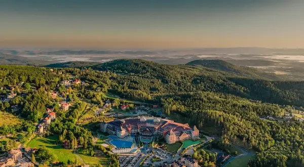Hotel Gołębiewski Karpacz - Kiedy powstał i jakie miał trudności?