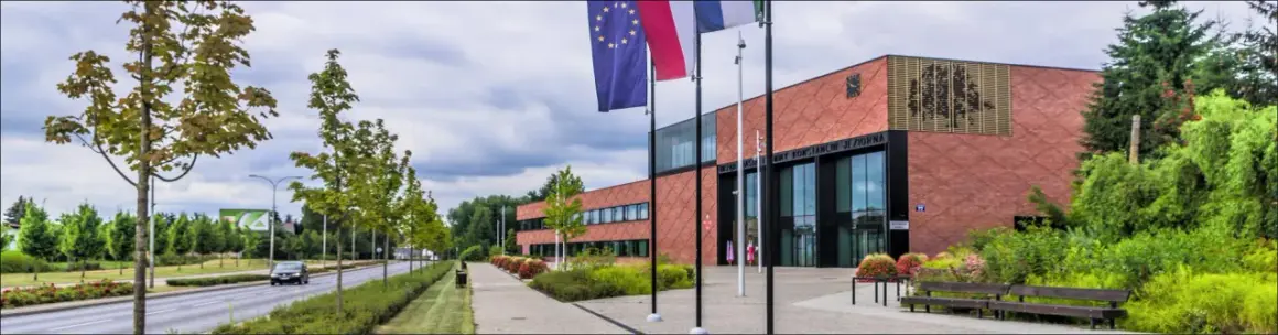 Gdzie zjeść w Konstancinie-Jeziornie? Odkryj najlepsze miejsca na posiłek