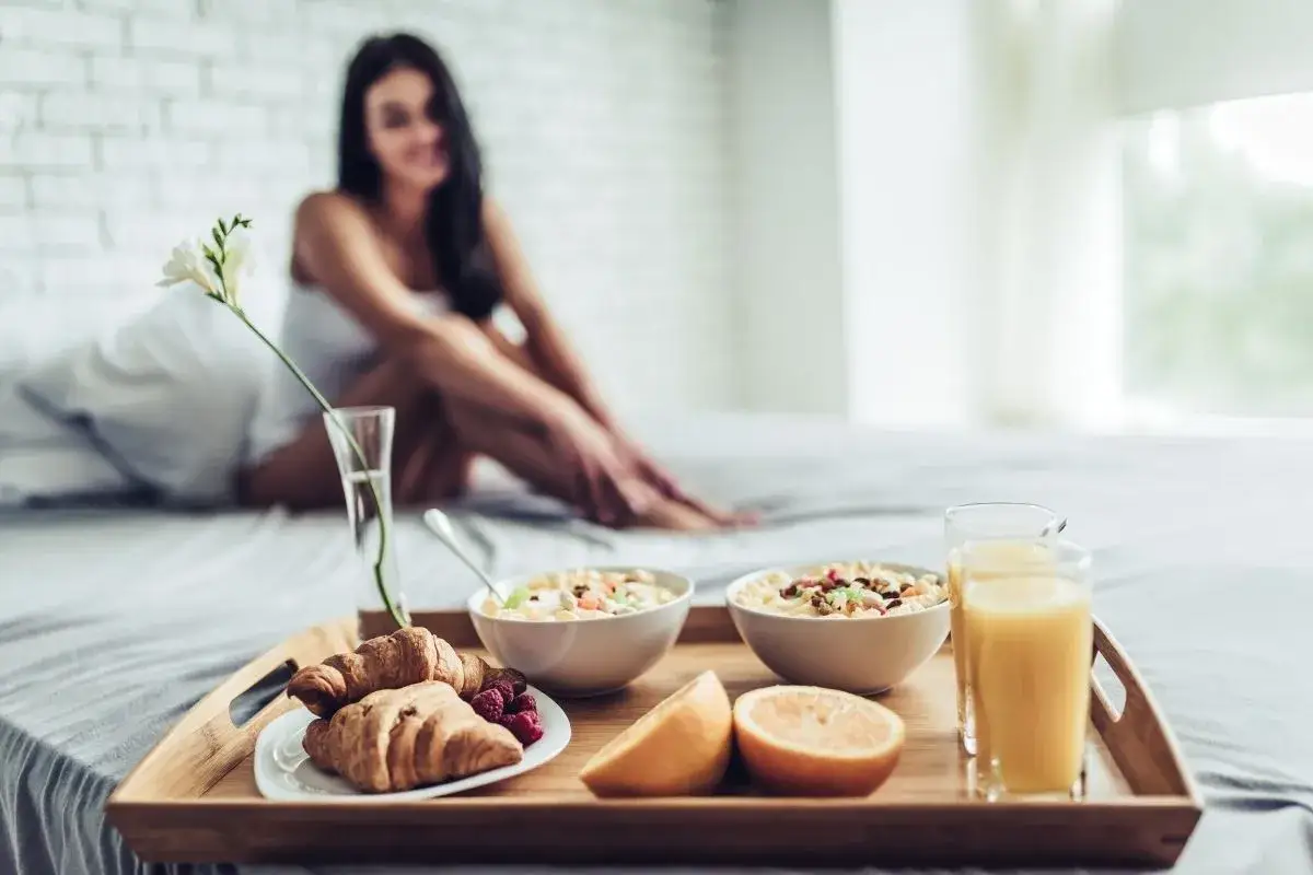 Zdjęcie Co oznacza HB w hotelu? Poznaj szczegóły i uniknij nieporozumień