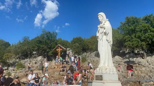 Gdzie jest Medjugorie w jakim kraju? Odkryj jego tajemnice i znaczenie